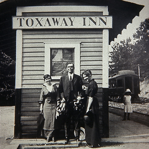 Toxaway Inn and train station
