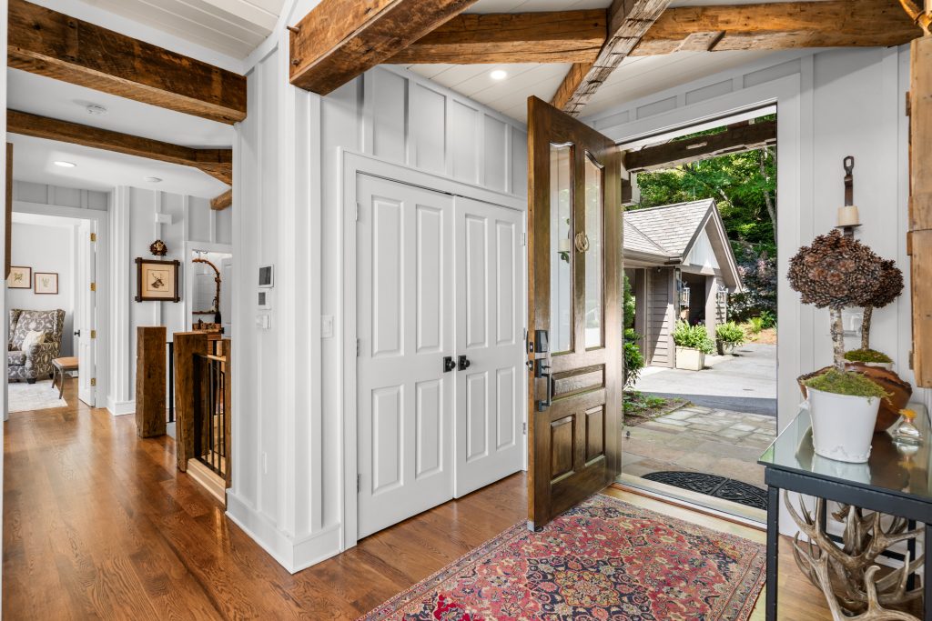 100 Meadow Ridge Drive-062326-009