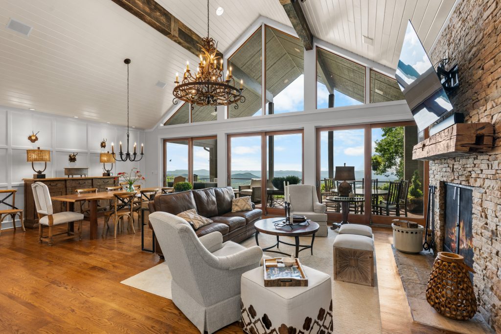 100 Meadow Ridge Drive-062326-011