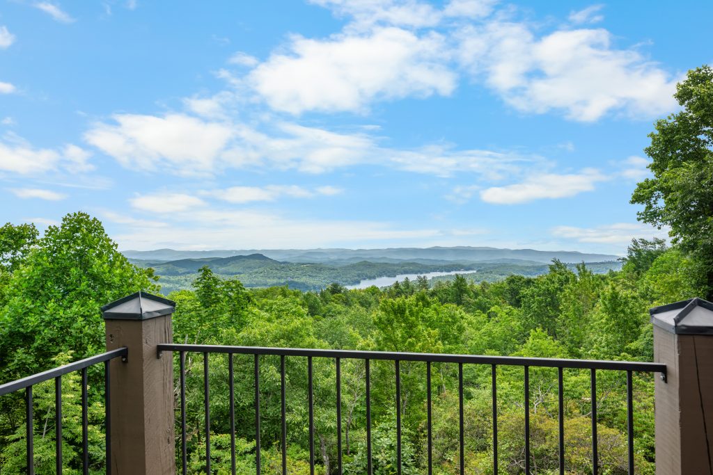 100 Meadow Ridge Drive-062326-064