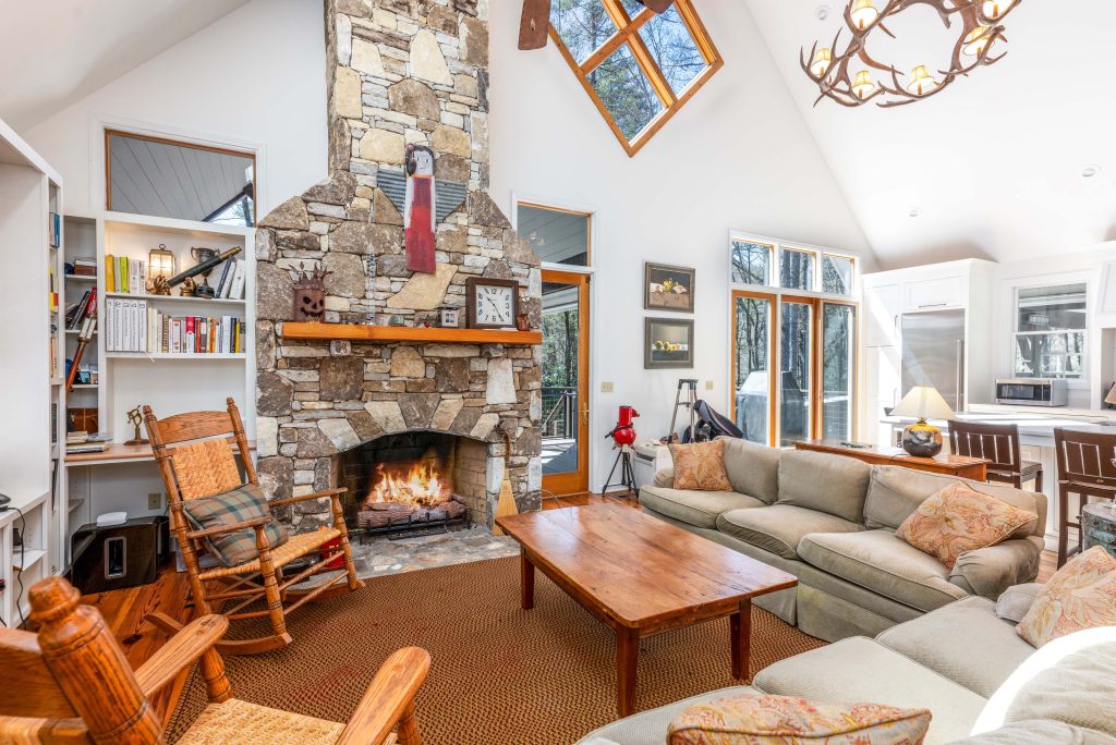 1580 Fairway Drive-031826-07