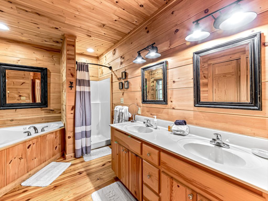 27-250 Fairway Drive-27