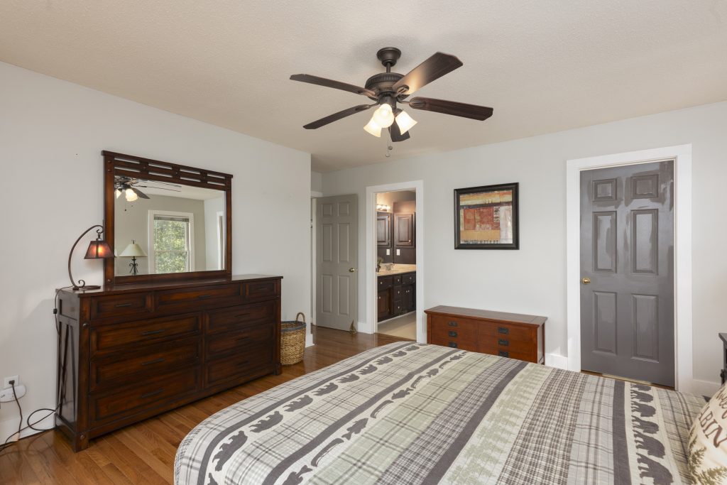 516 Cherokee Trace-042726-17