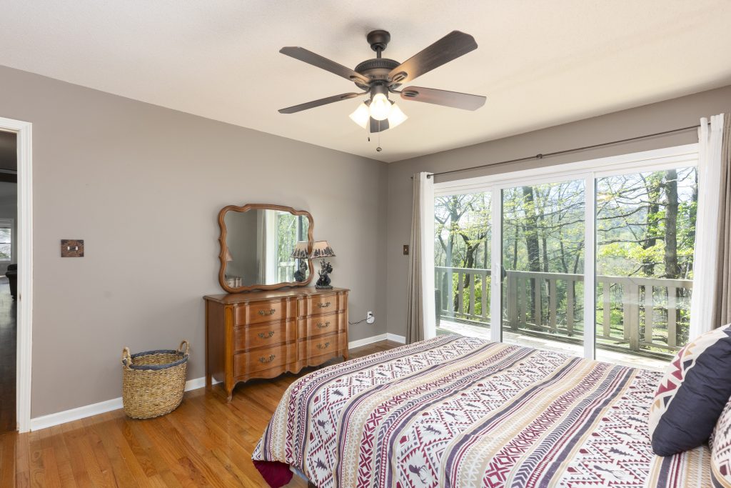 516 Cherokee Trace-042726-25