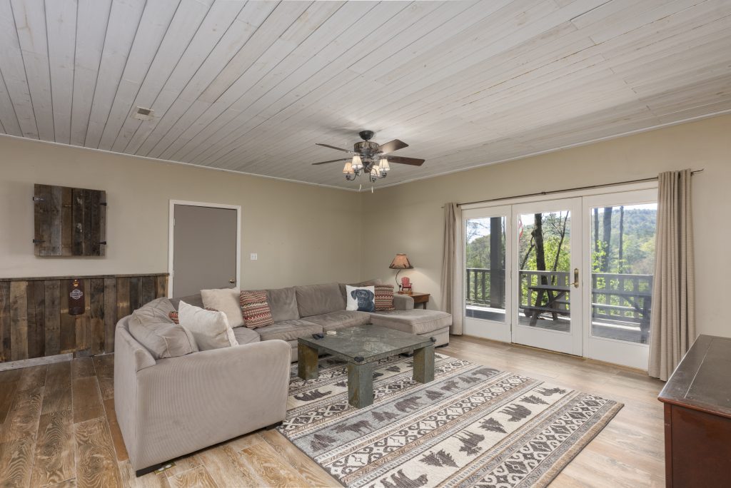 516 Cherokee Trace-042726-40
