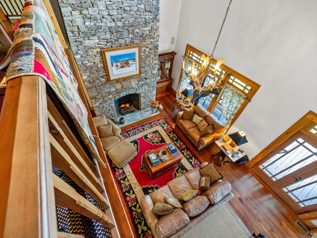 55-770 Meadow Ridge Dr-55