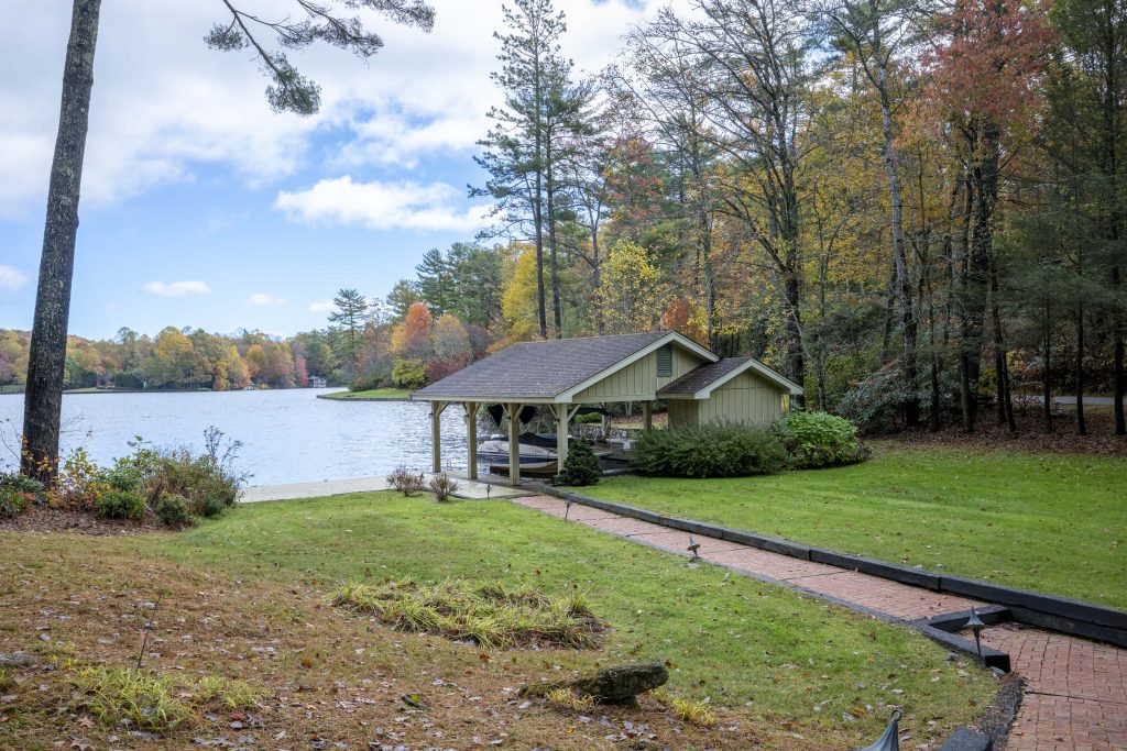 572 N Eastshore Drive-110325-56