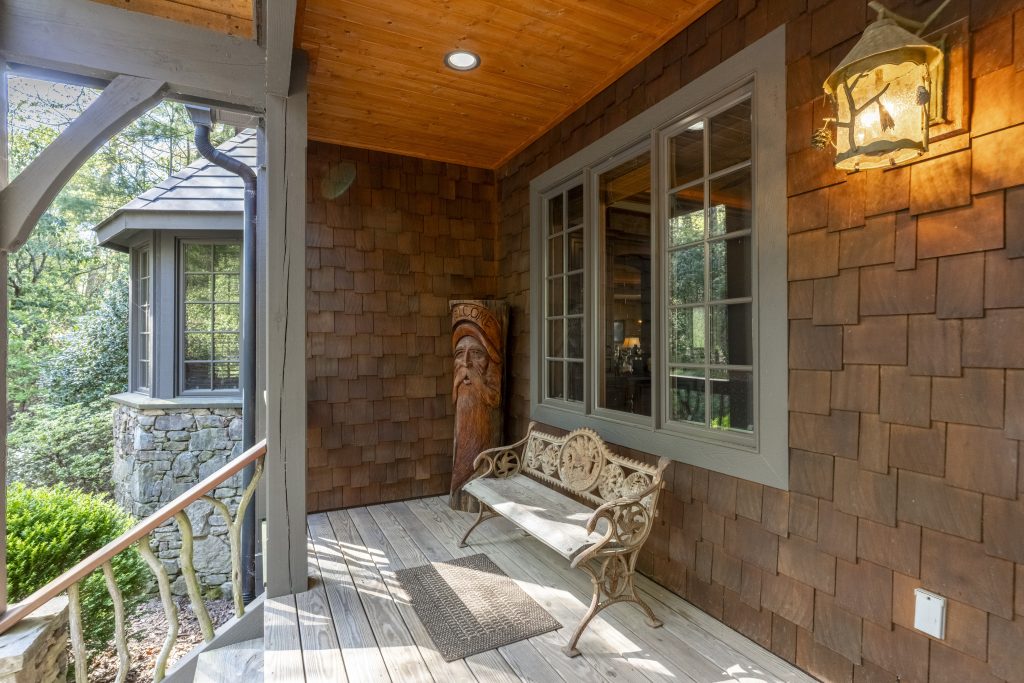 601 Hawk Mountain Road-042226-03