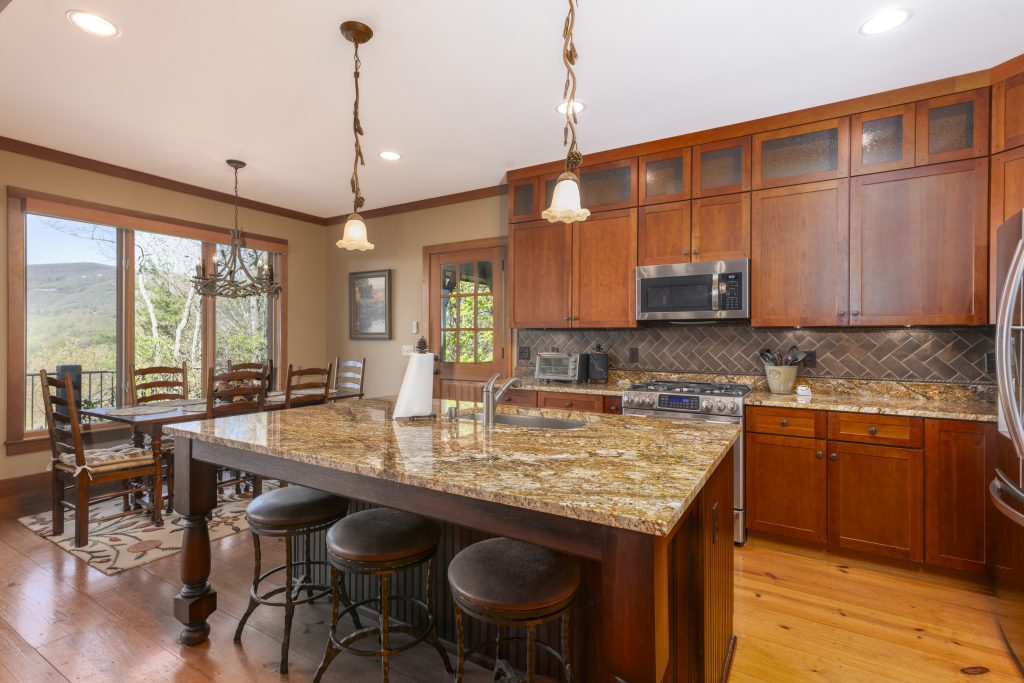 601 Hawk Mountain Road-042226-10