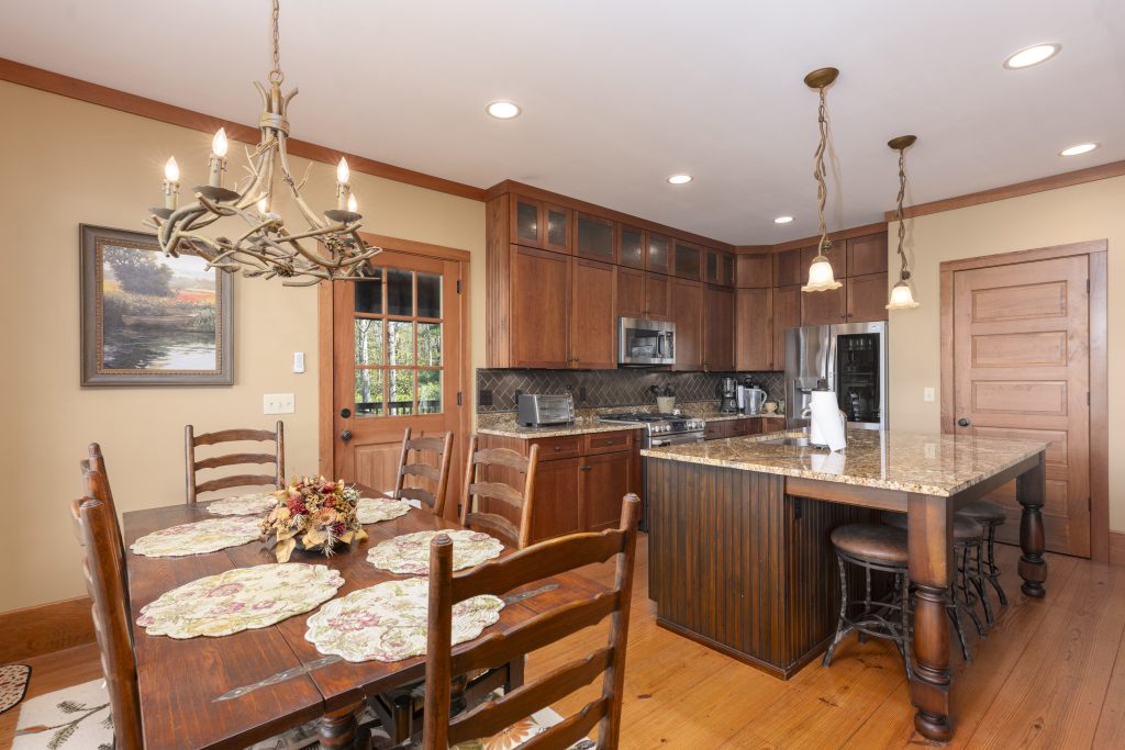 601 Hawk Mountain Road-042226-14