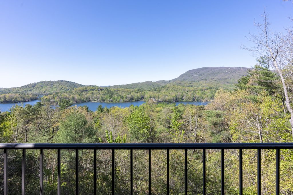 601 Hawk Mountain Road-042226-29
