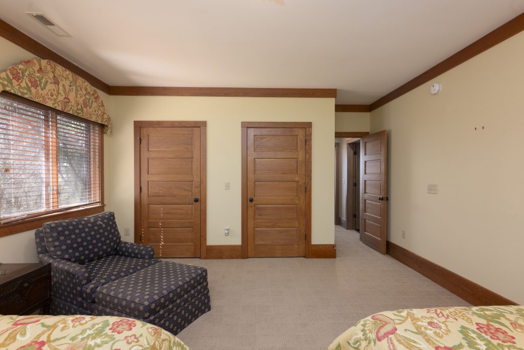 601 Hawk Mountain Road-042226-38
