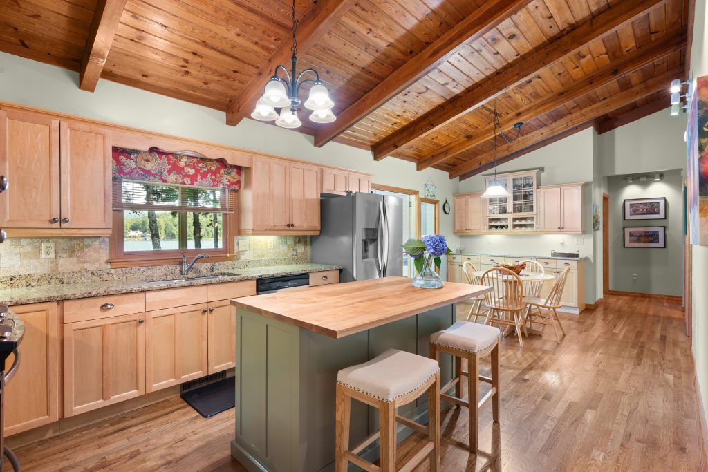 73 Lake Point Drive-081326-22