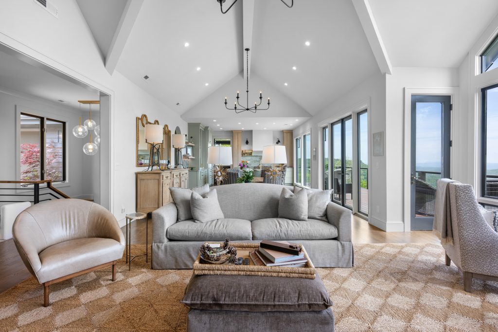 96 Moltz Court-050726-11