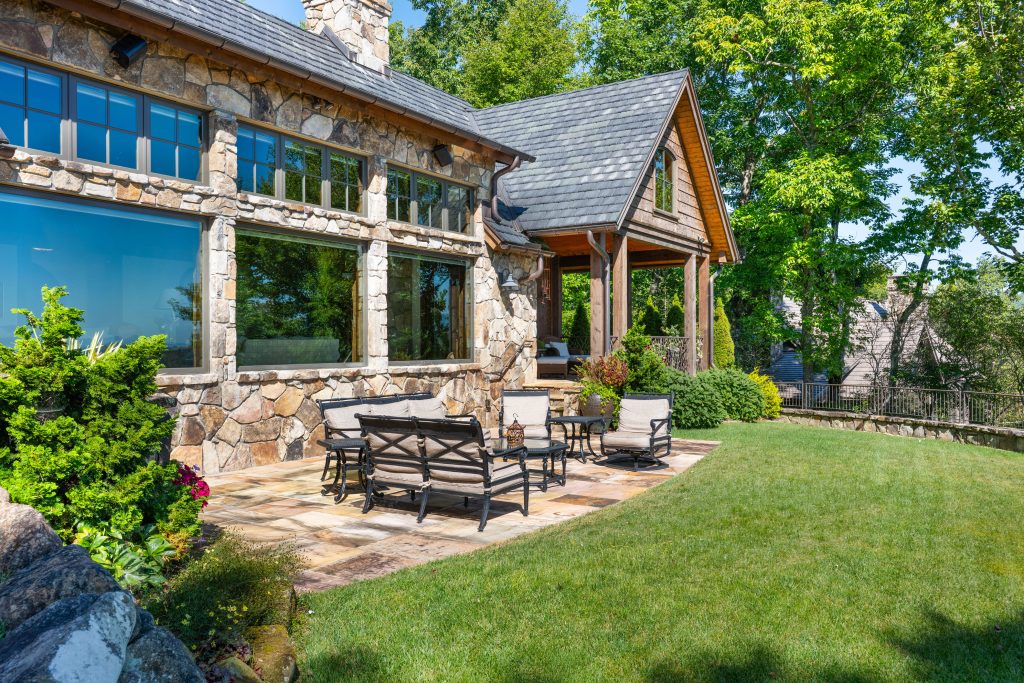 1914 Toxaway Drive-092126-34