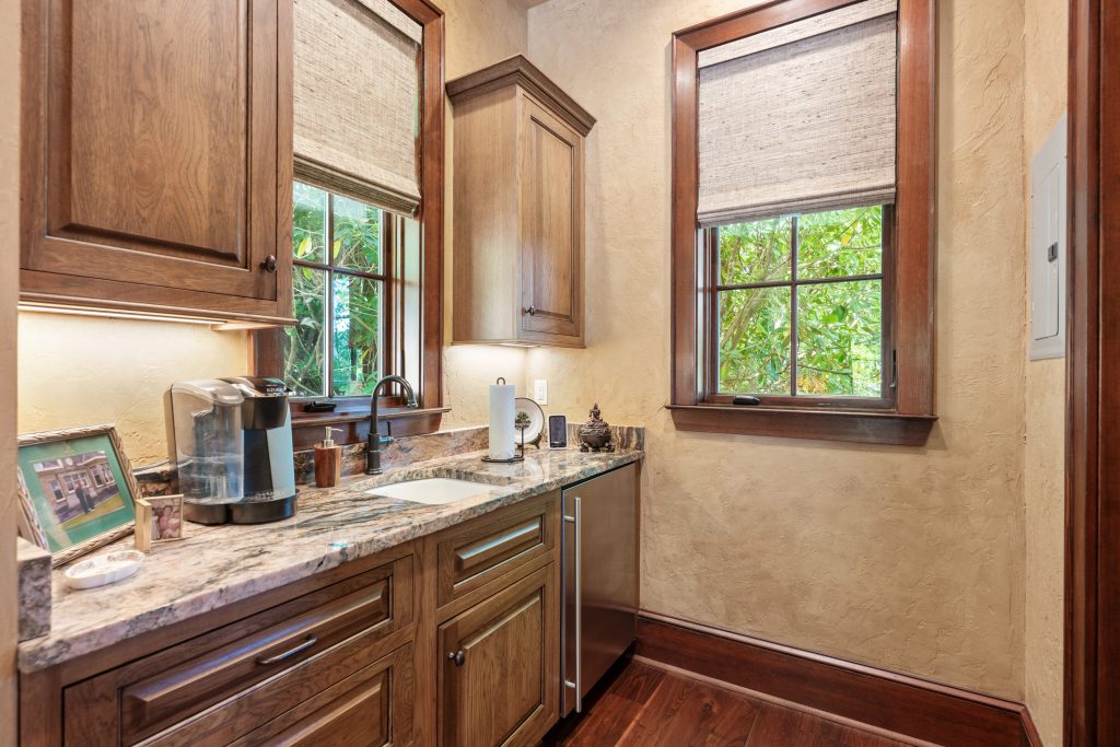 1914 Toxaway Drive-092126-41