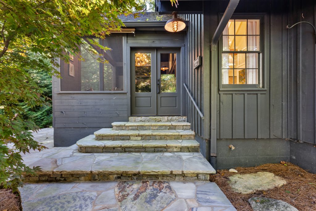17 Club Cottages Way-100126-05