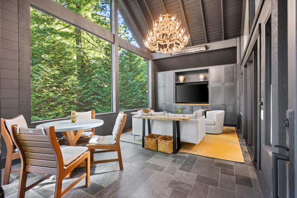 17 Club Cottages Way-100126-06