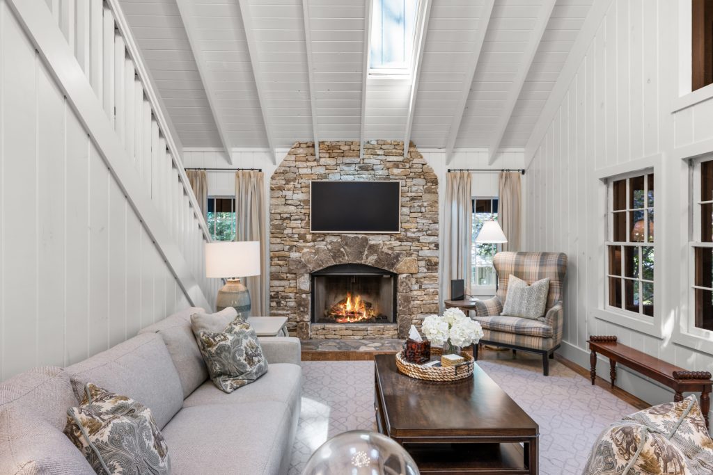 17 Club Cottages Way-100126-14