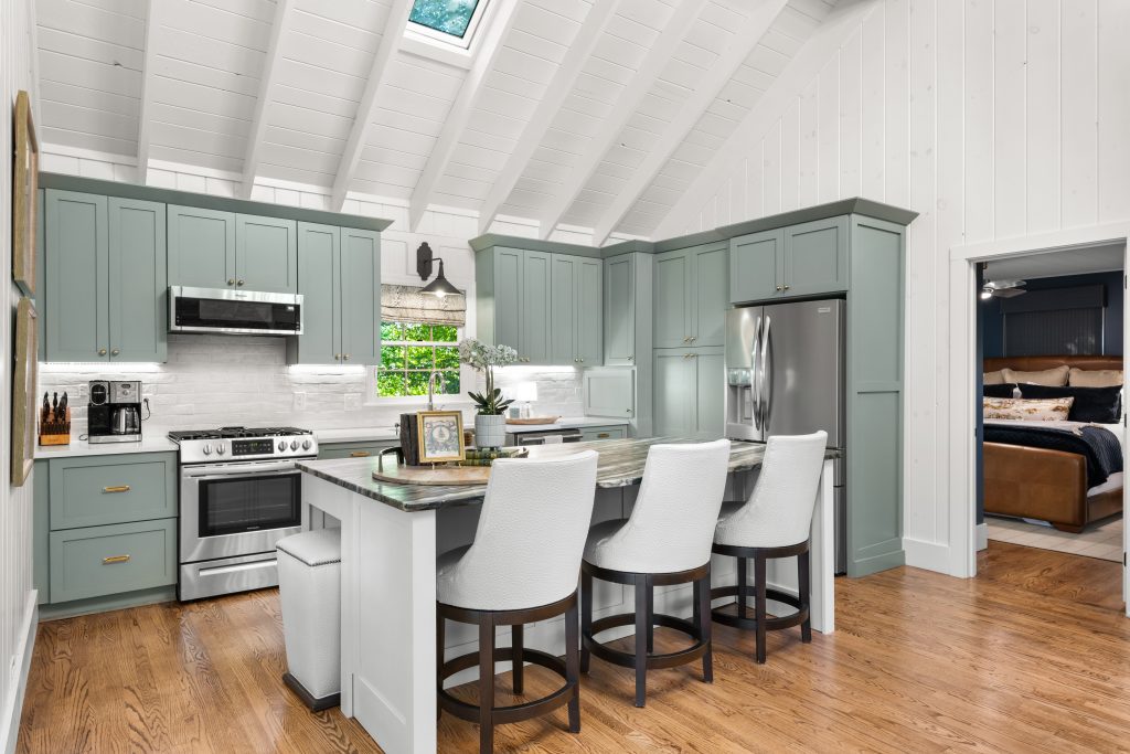 17 Club Cottages Way-100126-18