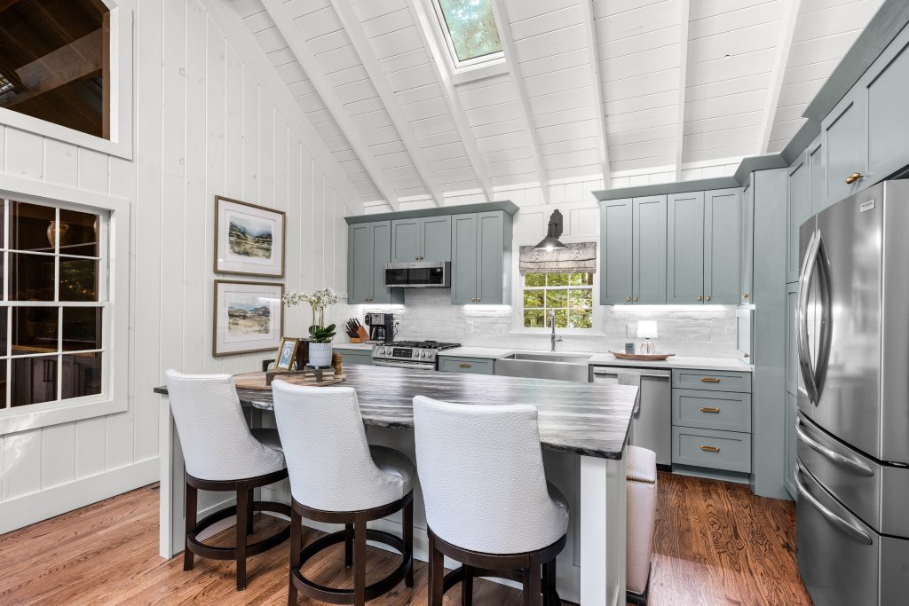 17 Club Cottages Way-100126-19