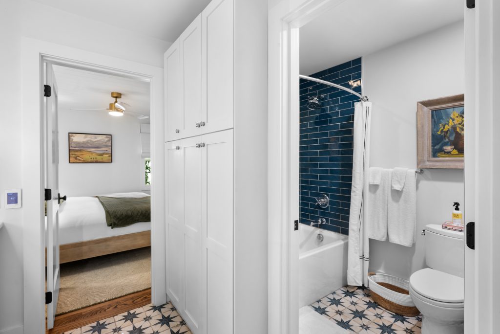 17 Club Cottages Way-100126-29