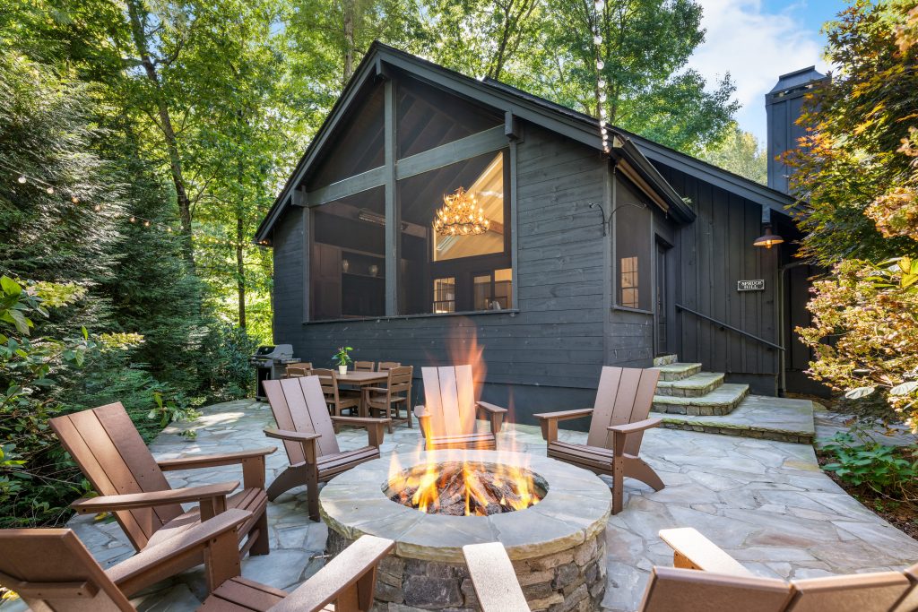 17 Club Cottages Way-100126-42