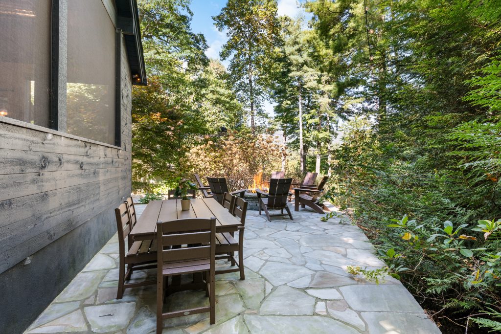 17 Club Cottages Way-100126-45