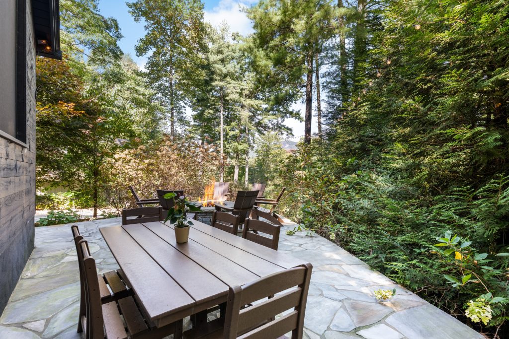 17 Club Cottages Way-100126-46
